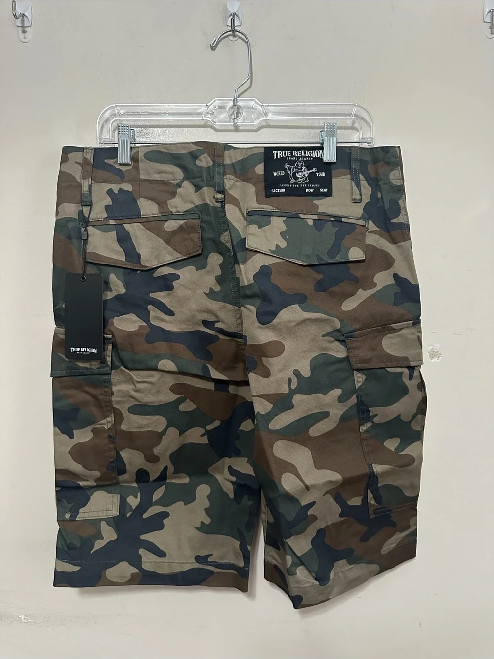True Religion Camo Cargo Shorts Men’s Size 30 NWT Military Utility Cotton